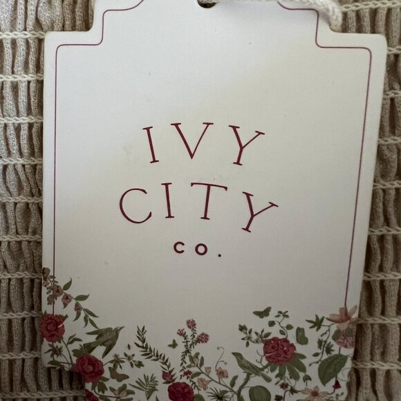 Ivy City NEW Sienna Smocked Tiered Maxi Dress In Cream Size 3X - Picture 13 of 14